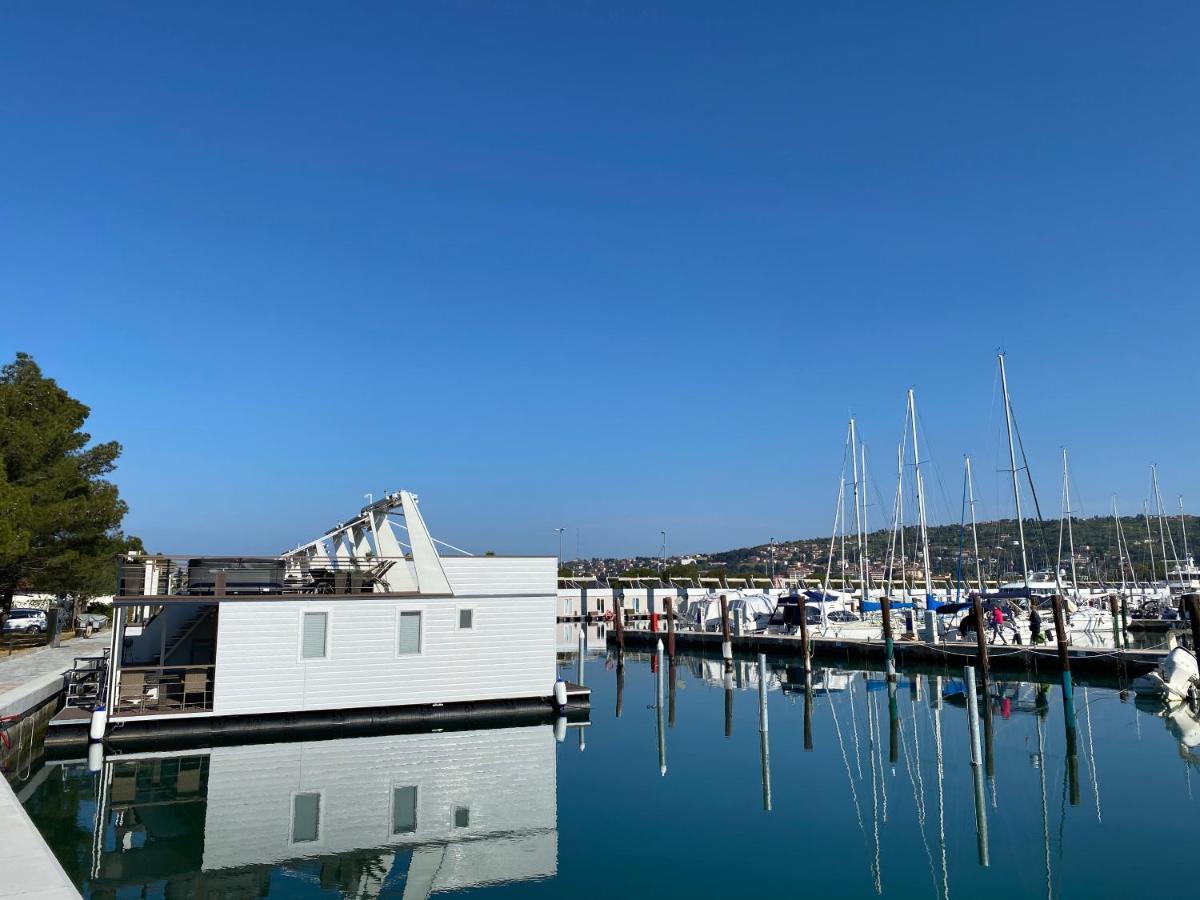 Vila Floating House Blue Moon Portorož Exteriér fotografie