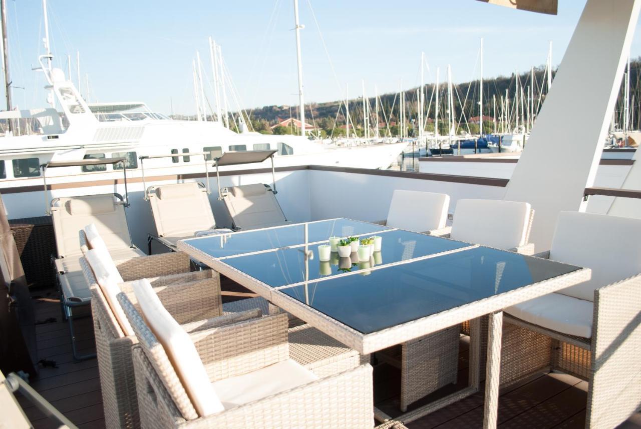 Vila Floating House Blue Moon Portorož Exteriér fotografie