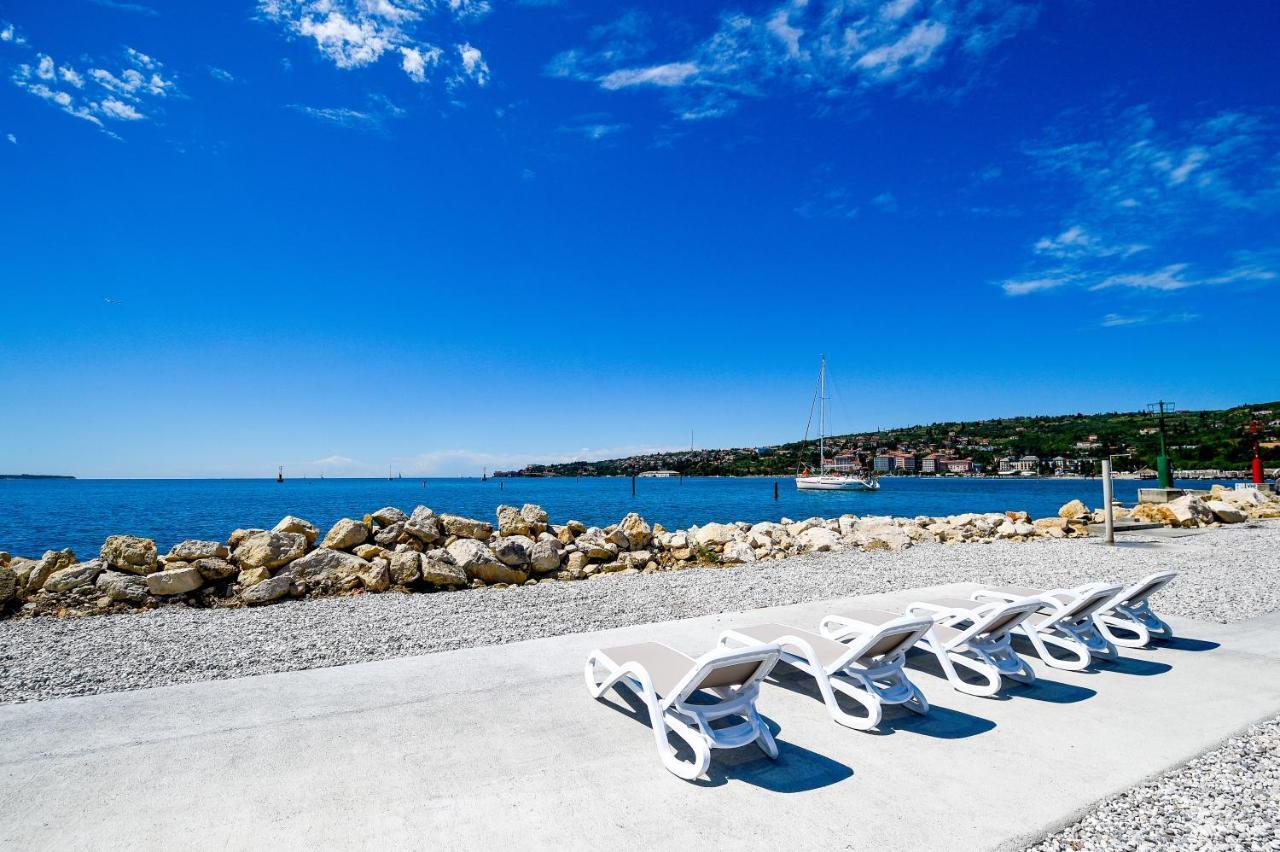 Vila Floating House Blue Moon Portorož Exteriér fotografie