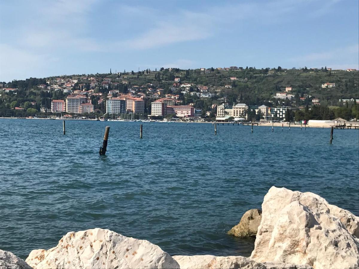Vila Floating House Blue Moon Portorož Exteriér fotografie